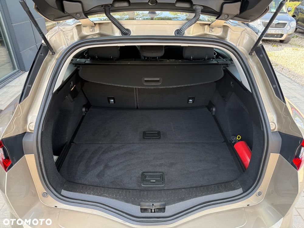 Renault Megane 1.5 Blue dCi Business - 25