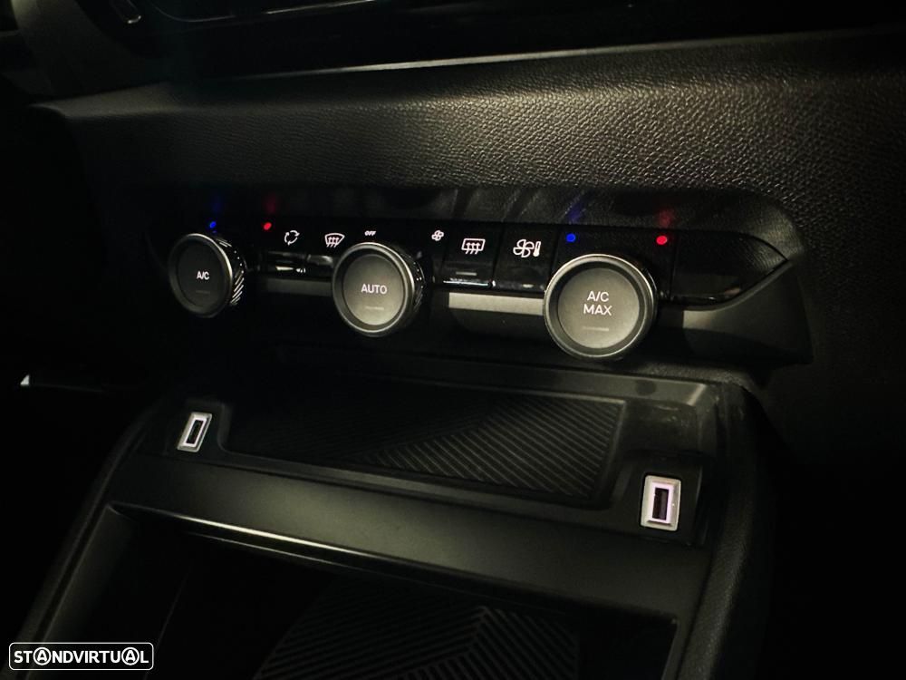 Citroën C4 PureTech 130 Stop&Start EAT8 MAX - 29