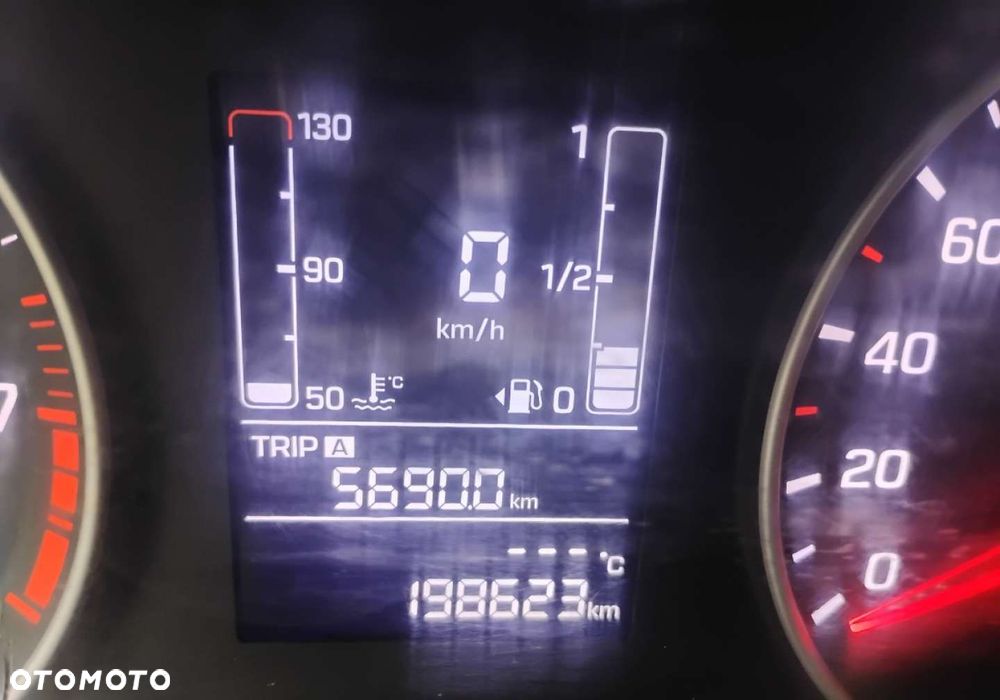 Hyundai i20 - 13