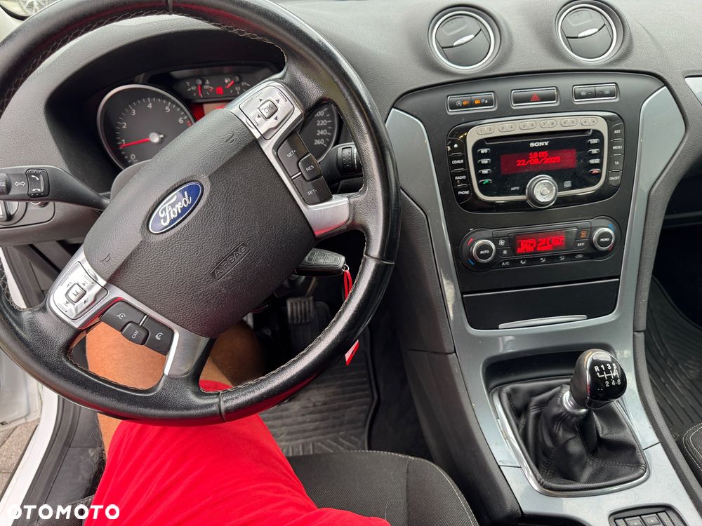 Ford Mondeo 1.6 Eco Boost Trend - 12