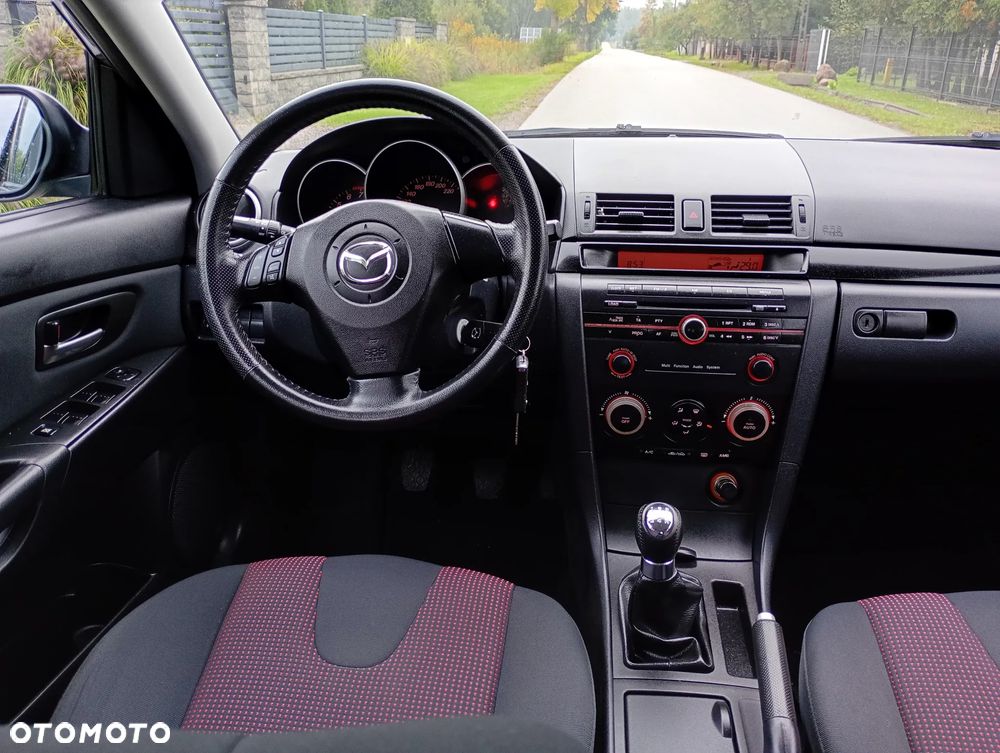 Mazda 3 - 8