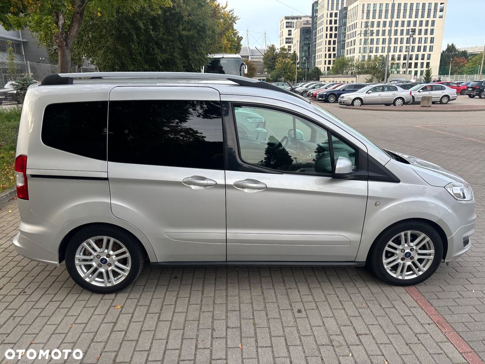 Ford Tourneo Courier 1.5 TDCi Titanium - 6