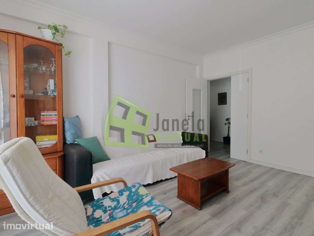 Apartamento T3 com 2 Frentes | Rés-do-Chão | Quinta do Conde - Grande imagem: 2/16