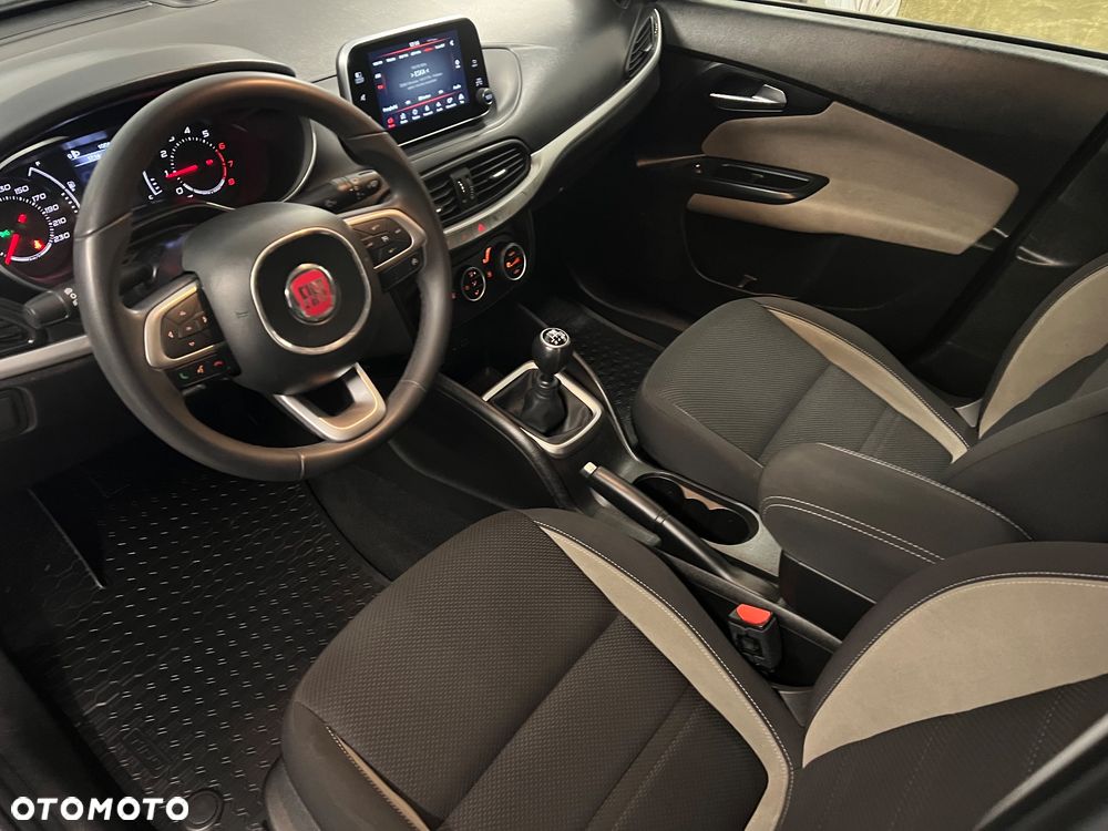 Fiat Tipo 1.4 16V Lounge - 21