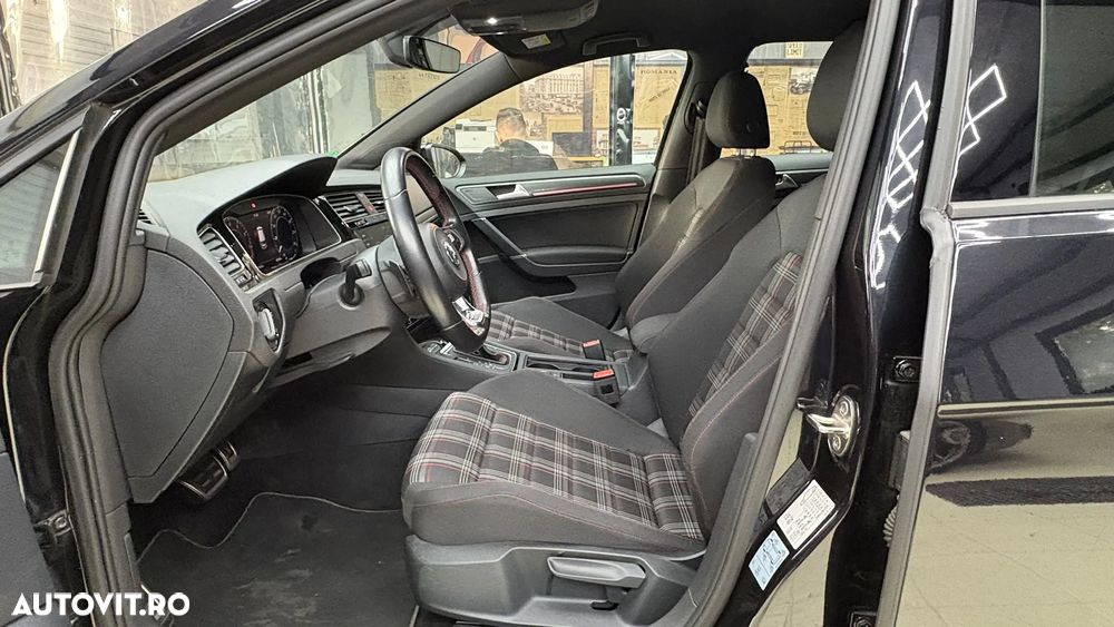 Volkswagen Golf 2.0 TSI OPF DSG GTI - 18