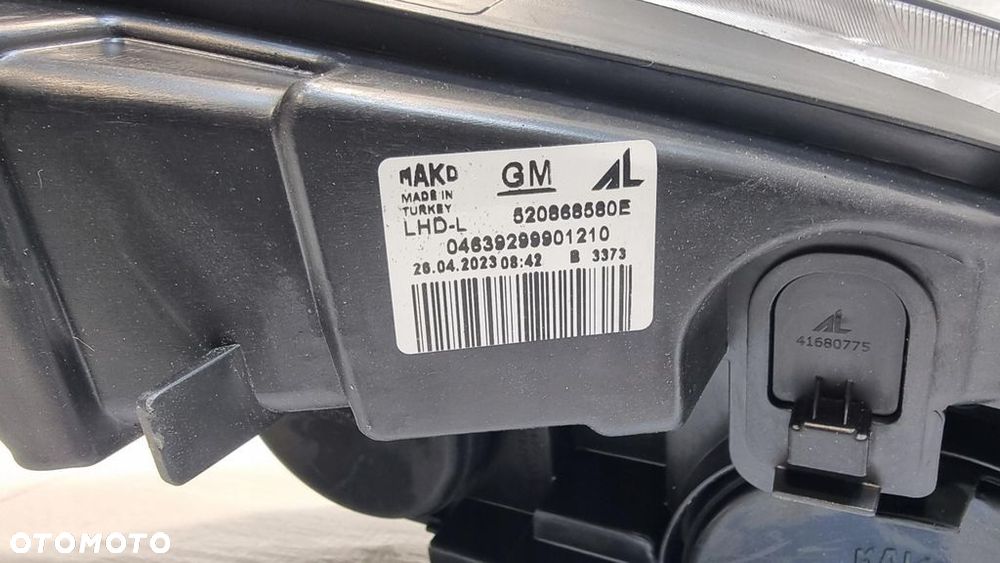 Opel Combo D lampa lewa przód przednia 520868580E - 8