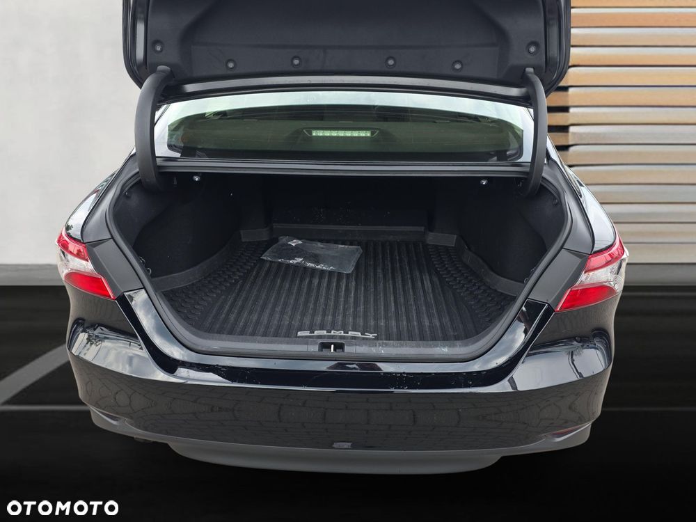 Toyota Camry 2.5 Hybrid Comfort CVT - 13