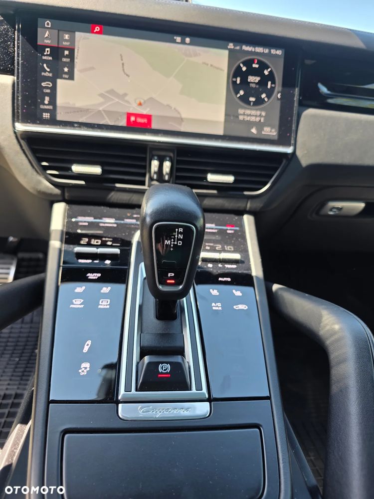 Porsche Cayenne S - 10