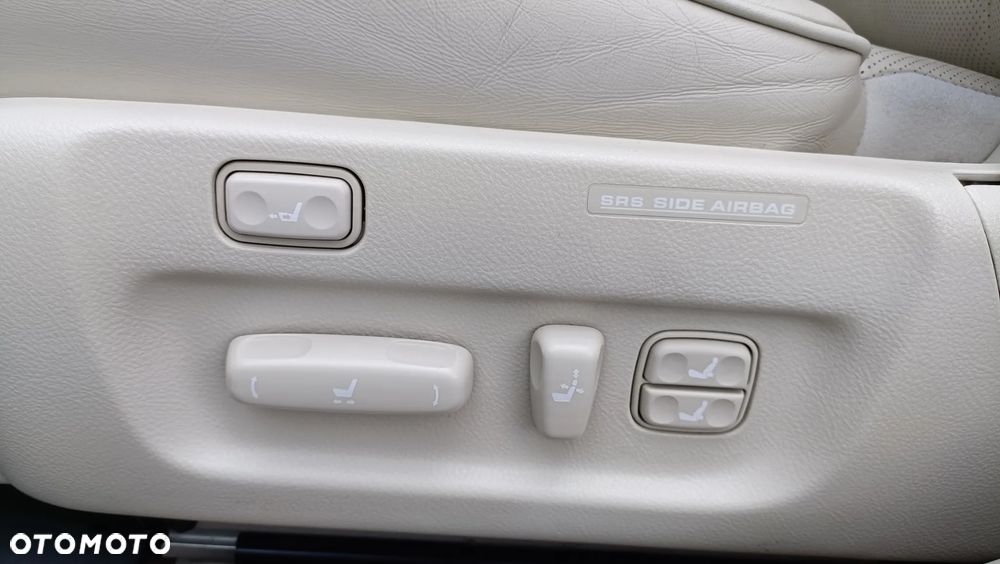 Lexus LS High Class - 18