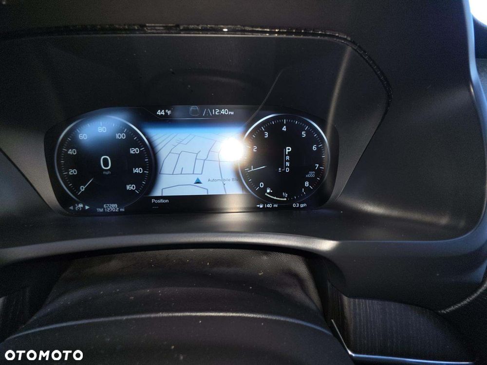 Volvo XC 90 T6 AWD Geartronic Momentum - 4