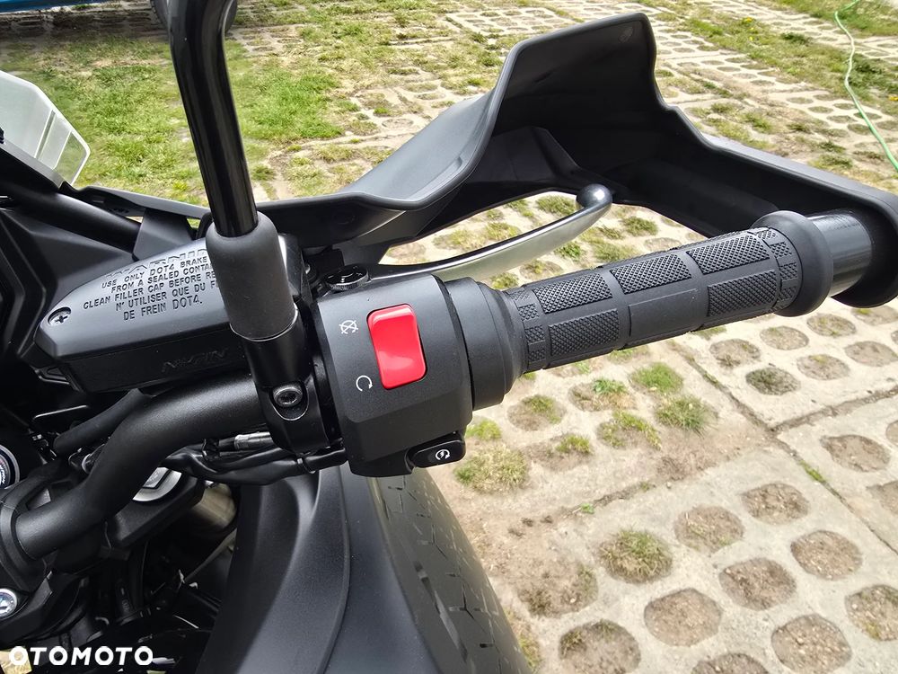 Kawasaki Versys 650 - 21