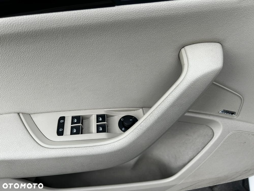 Skoda Superb 1.5 TSI ACT L&K DSG - 17