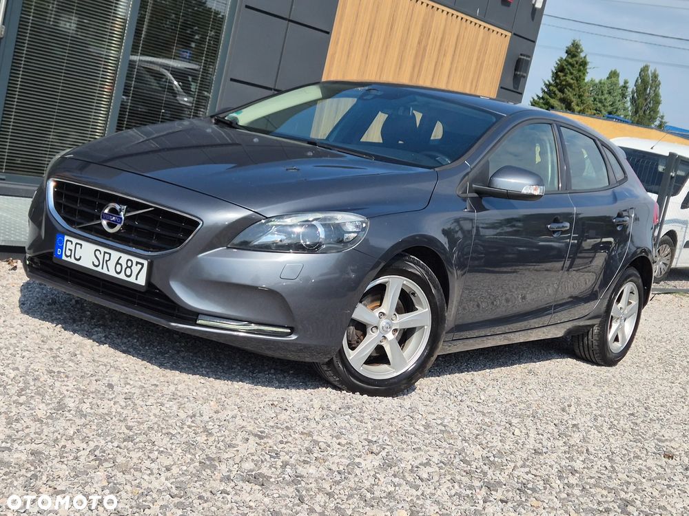 Volvo V40 D2 Momentum - 3