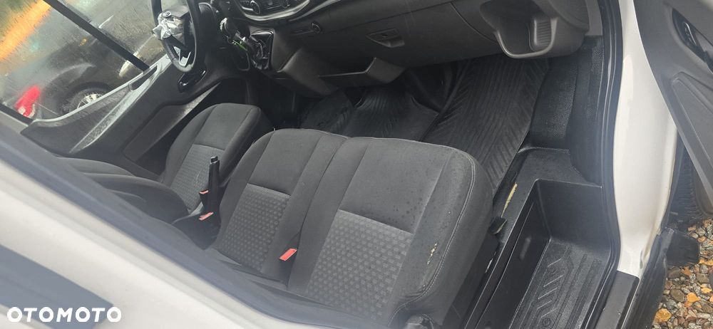 Ford Transit - 18