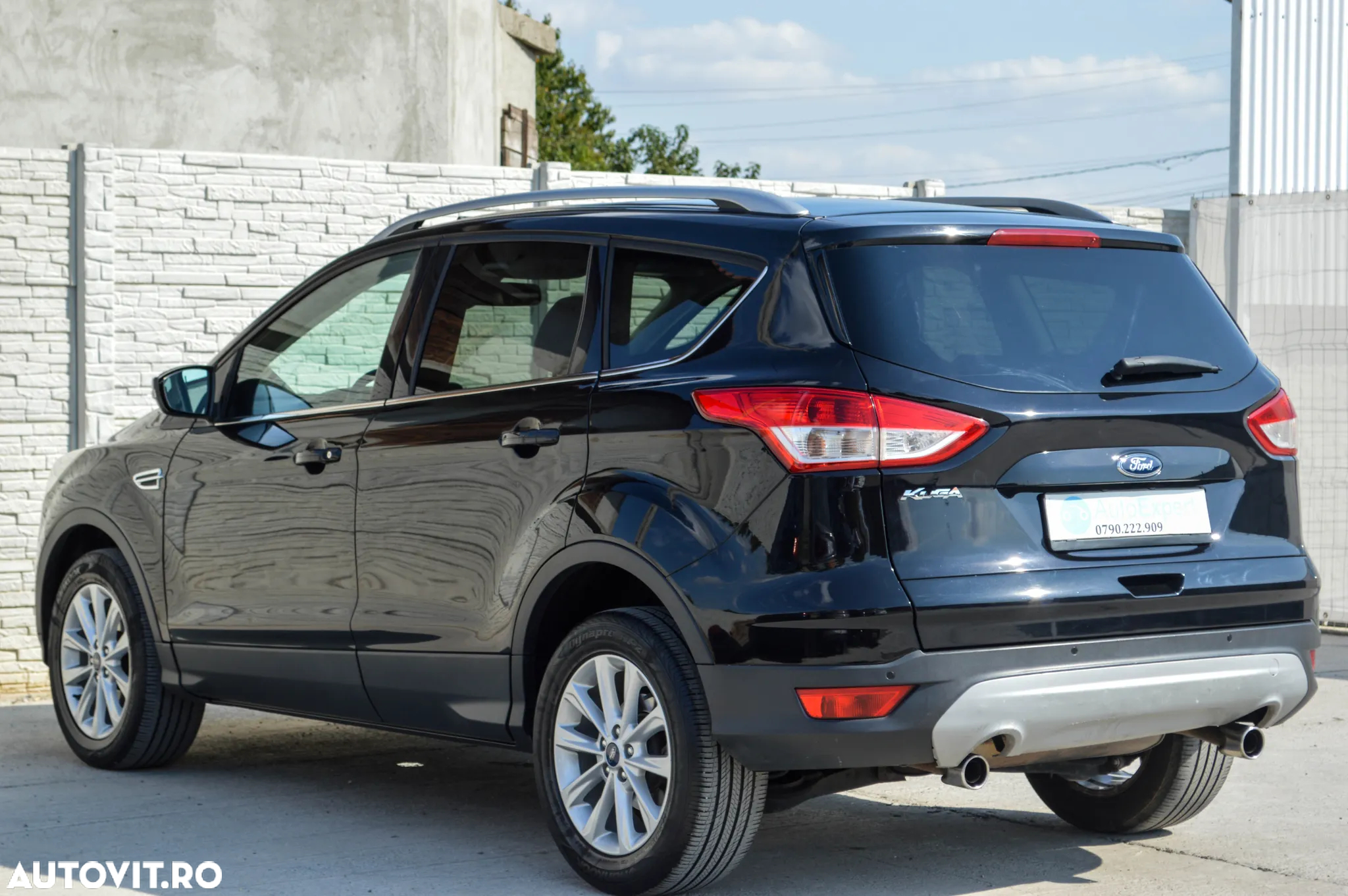 Ford Kuga 1.5 EcoBoost 2x4 Titanium - 15