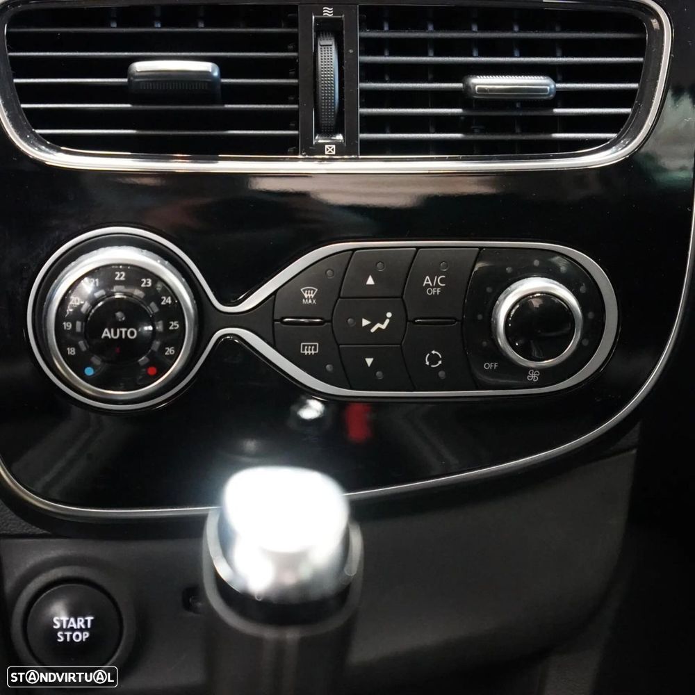 Renault Clio - 20