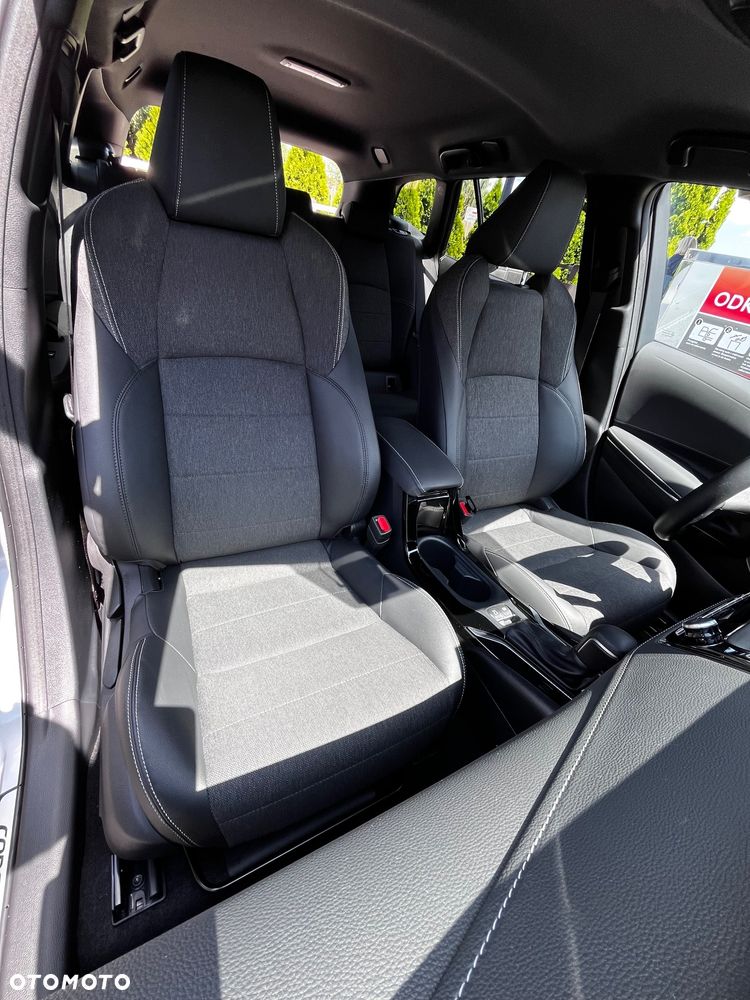 Toyota Corolla 1.8 Hybrid Executive - 27