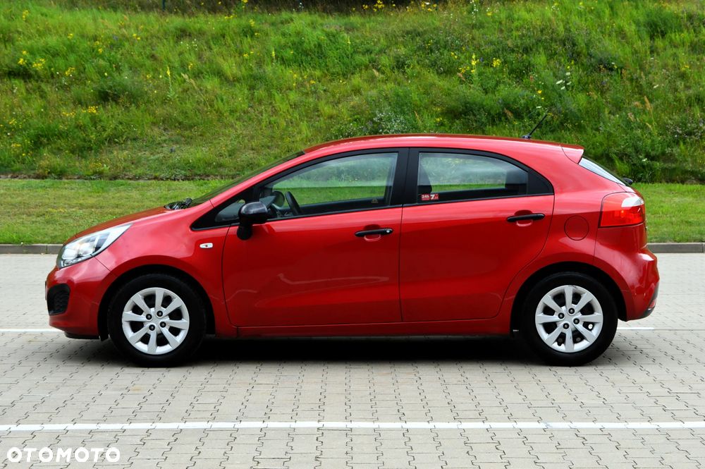Kia Rio 1.2 L - 25