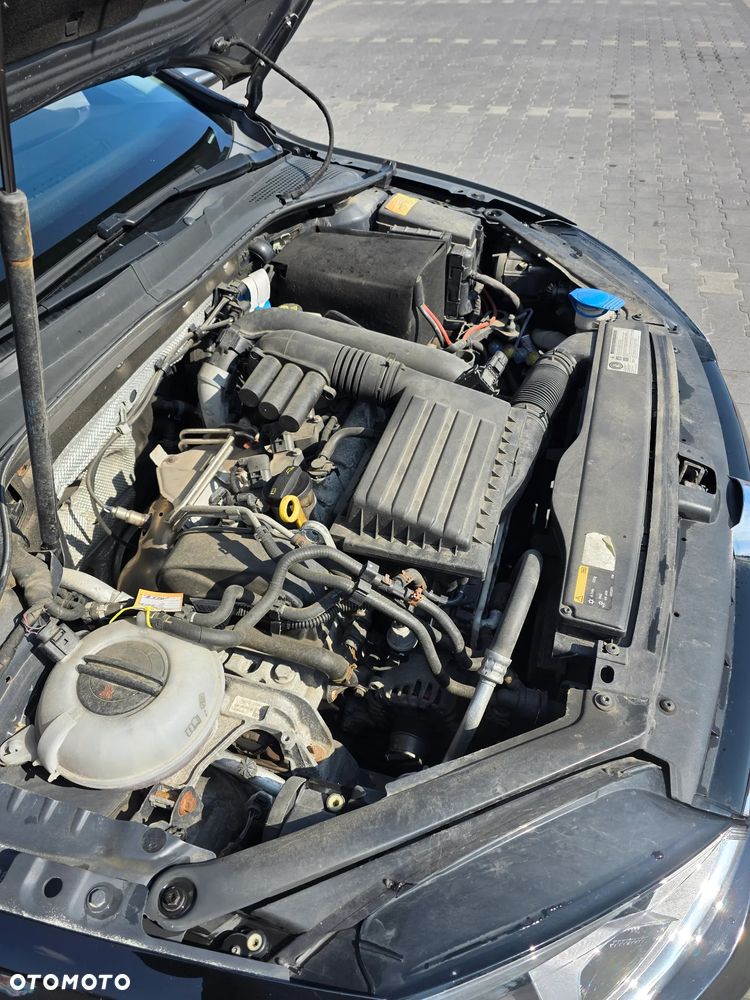 Volkswagen Golf - 11