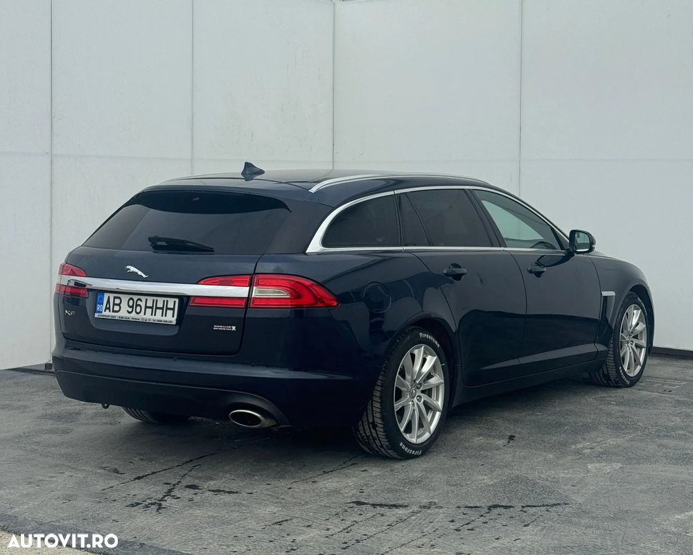 Jaguar XF 2.2D - 4