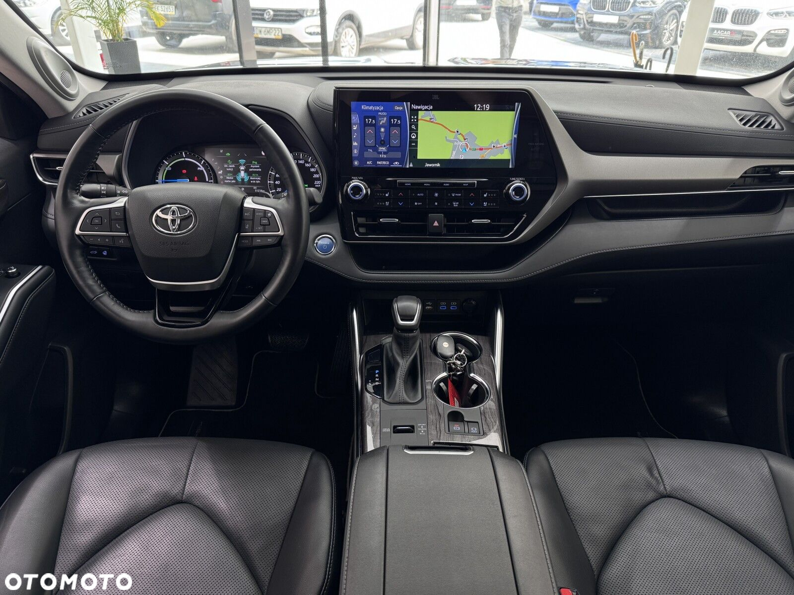 Toyota Highlander - 16