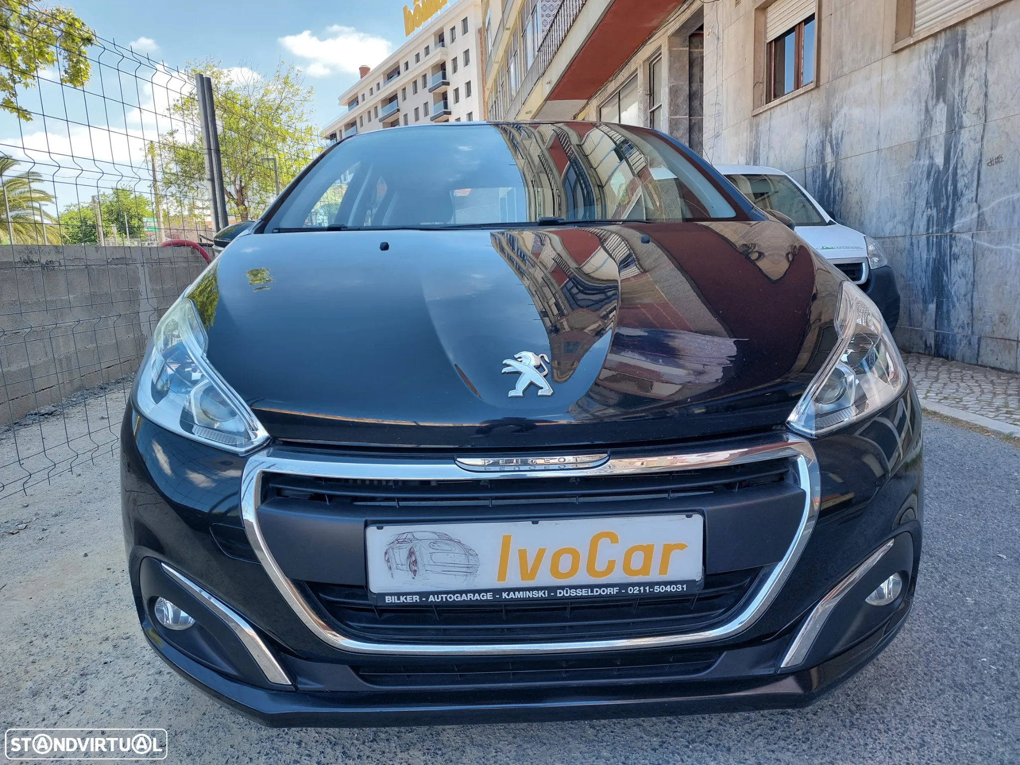 Peugeot 208 Blue-HDi 100 Stop&Start Style - 4