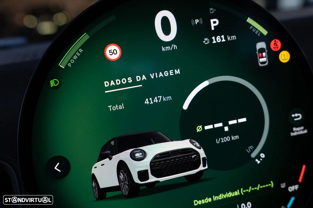 MINI 5 Portas Cooper Premium JCW Auto - 24