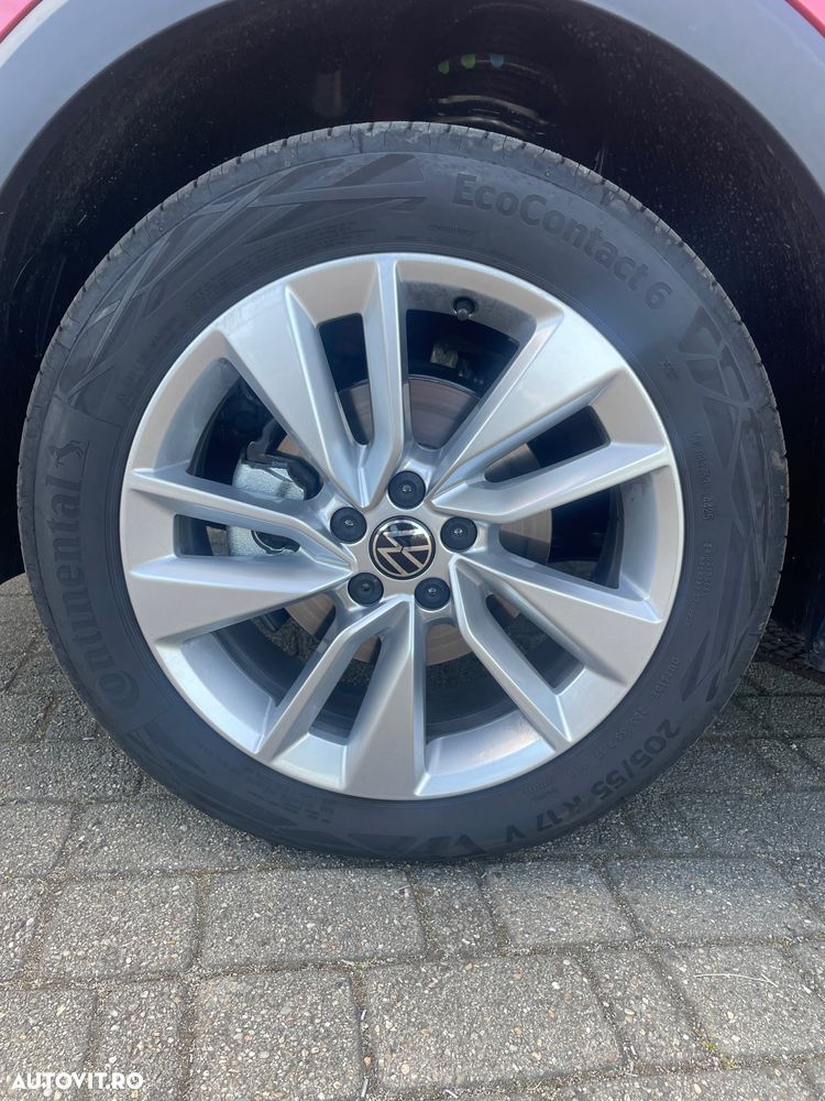 Volkswagen T-Cross 1.0 TSI DSG Life - 17
