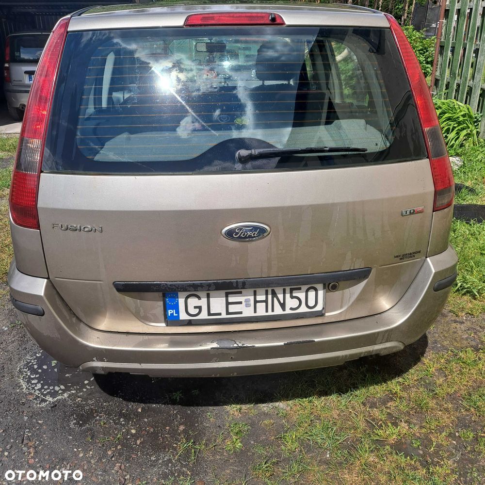 Ford Fusion - 6