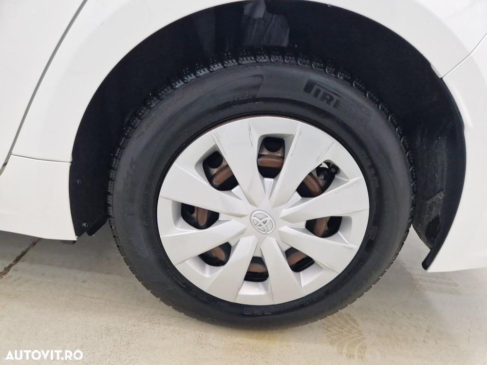 Toyota Corolla 1.8 HSD Business Plus - 16