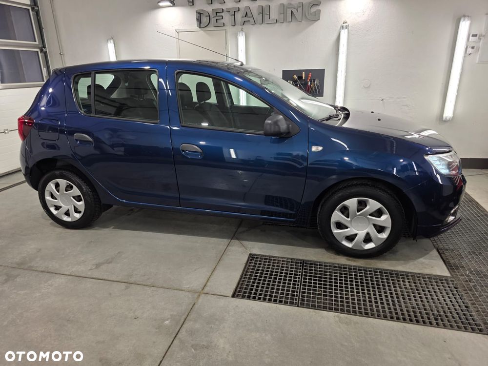Dacia Sandero 1.2 16V 75 Celebration - 8
