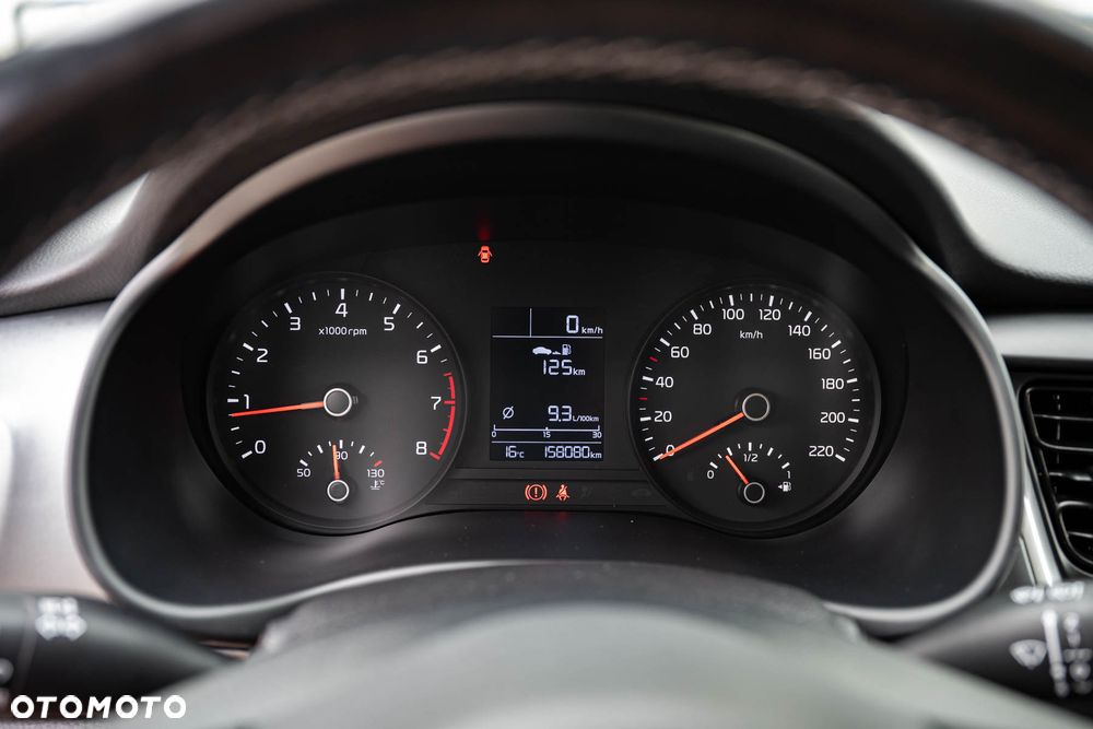 Kia Stonic 1.2 L - 14