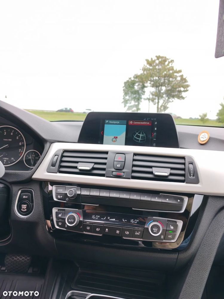 BMW Seria 3 318i - 20