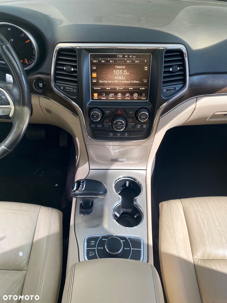 Jeep Grand Cherokee - 14