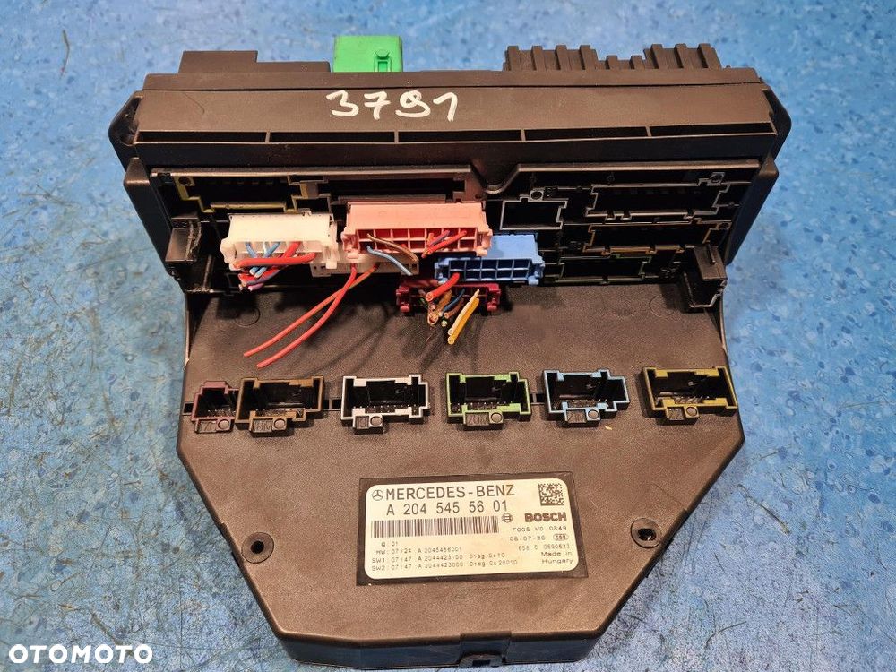 MERCEDES BENZ W204 C 200 CDI MODUŁ SAM A2045455601 - 1