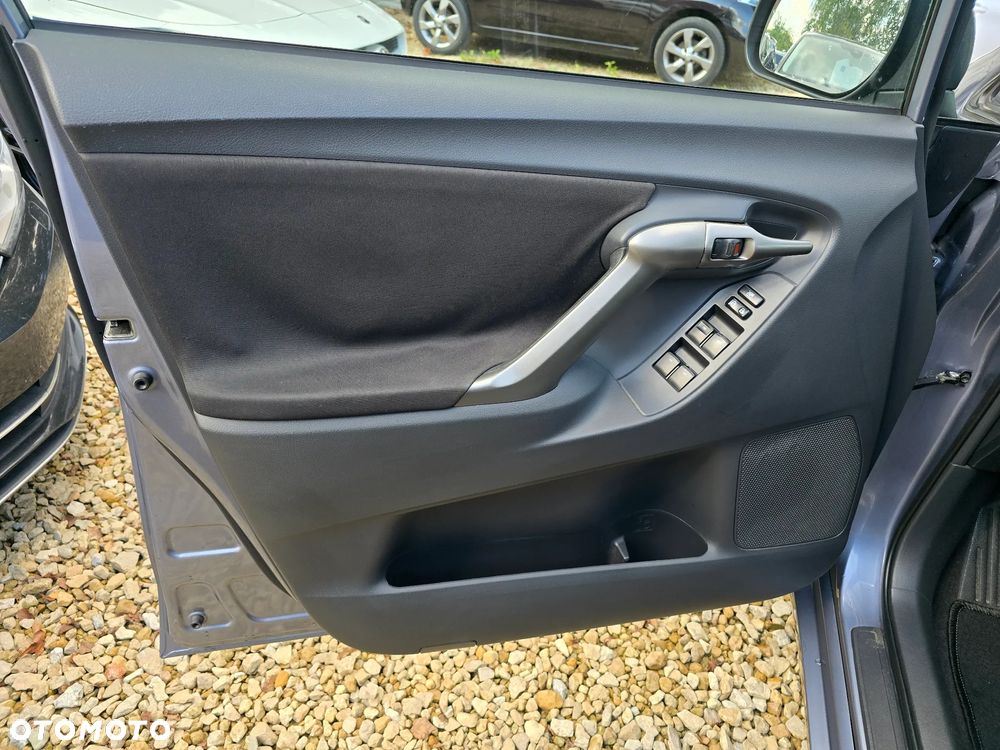 Toyota Verso 1.6 Sol EU5 - 23