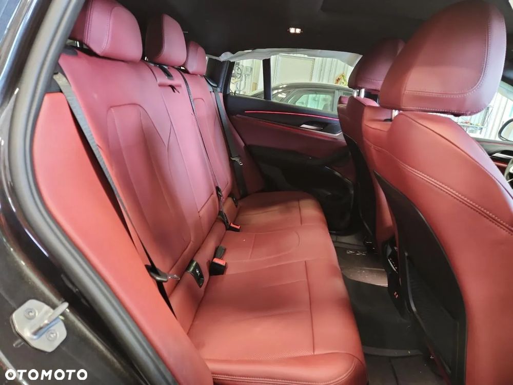 BMW X4 xDrive30i M Sport - 12