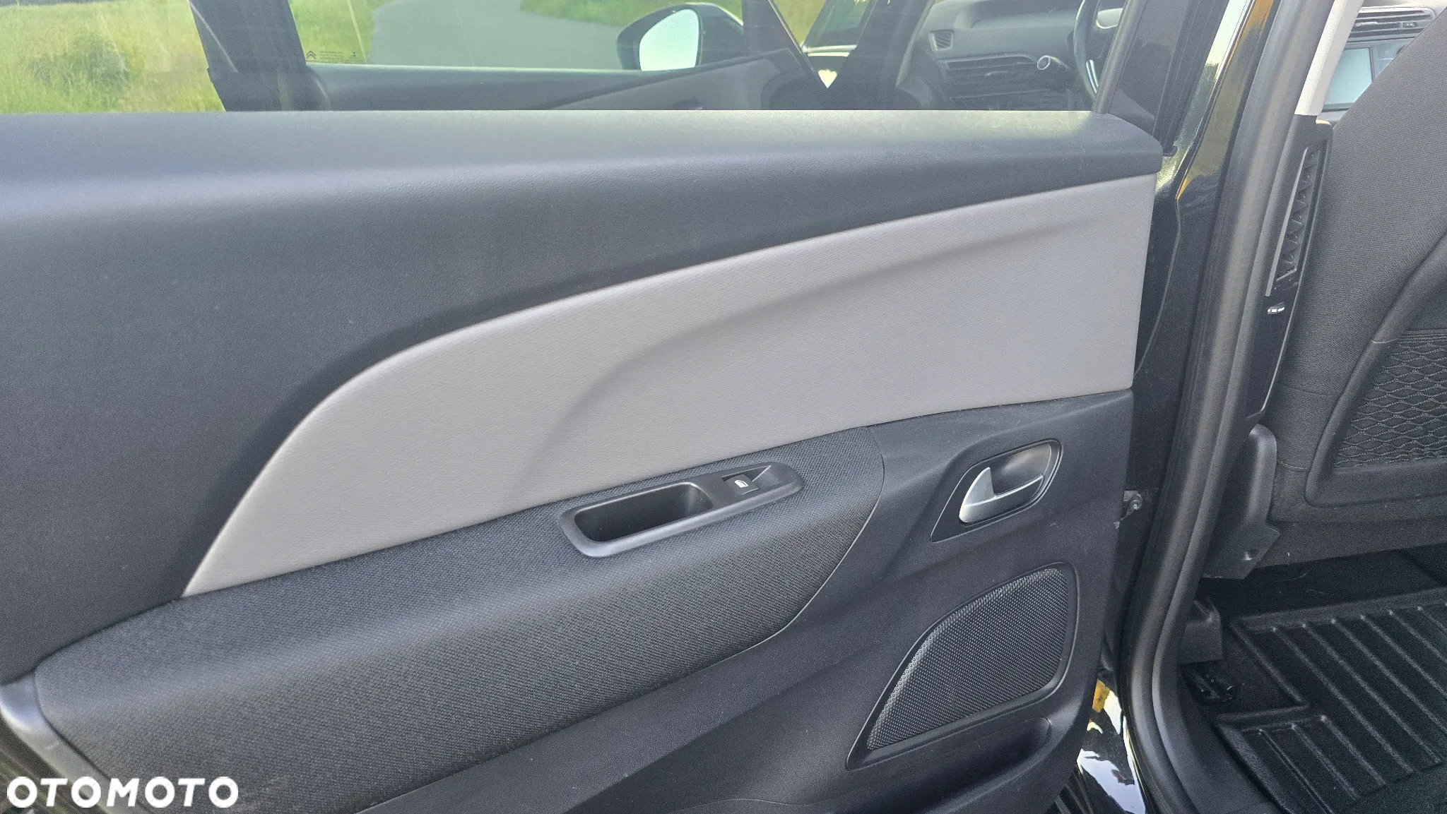 Citroën C4 Picasso 1.6 BlueHDi MoreLife S&S - 12
