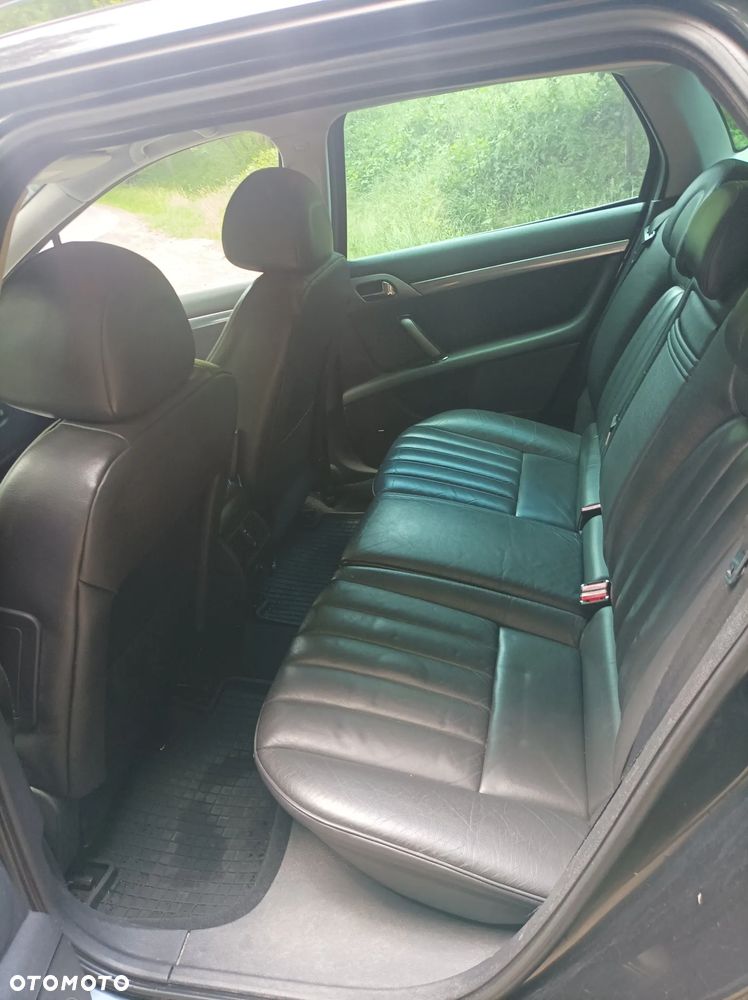 Peugeot 407 - 14