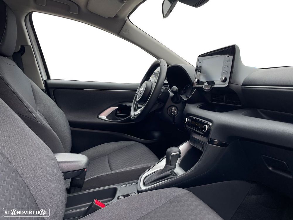 Toyota Yaris - 7