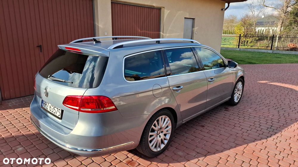 Volkswagen Passat 2.0 TDI Highline DSG - 8