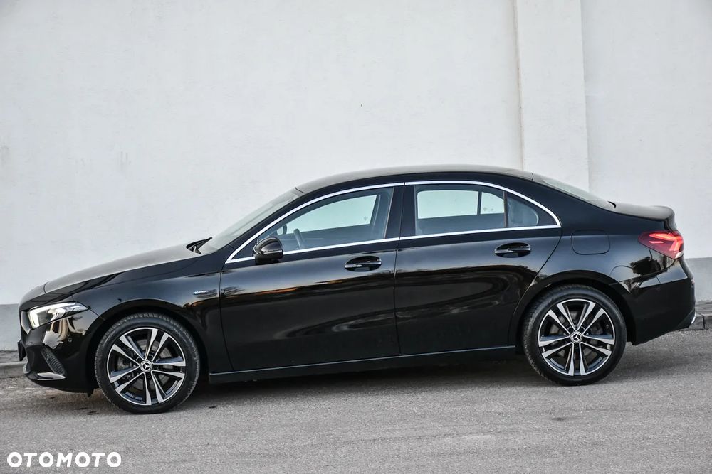 Mercedes-Benz Klasa A 250 e 8G-DCT Progressive Advanced - 16