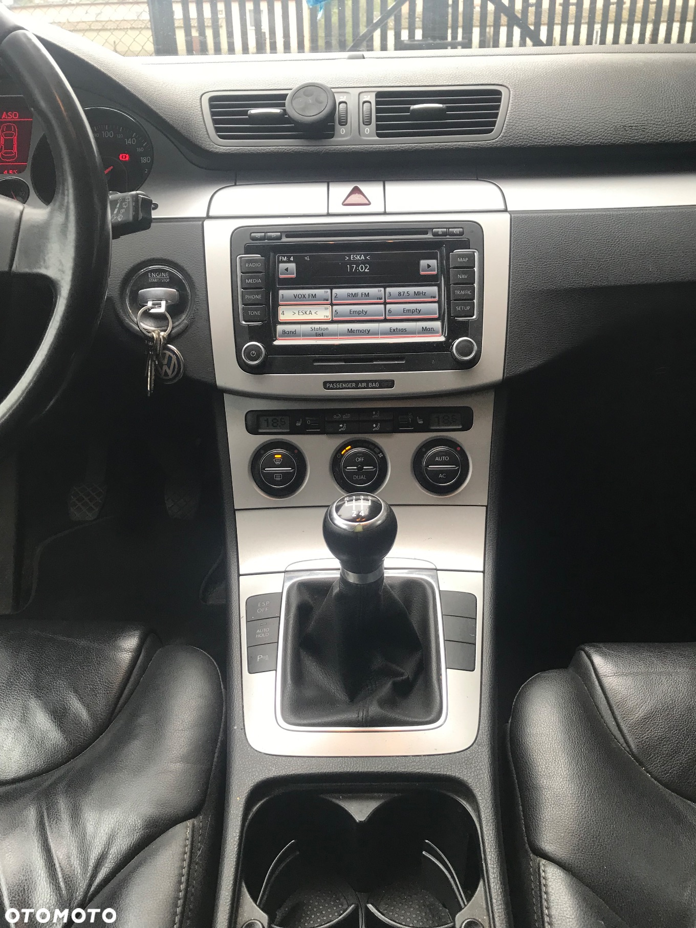 Volkswagen Passat 1.9 TDI Highline - 8