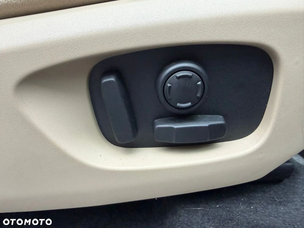 Land Rover Discovery Sport - 20