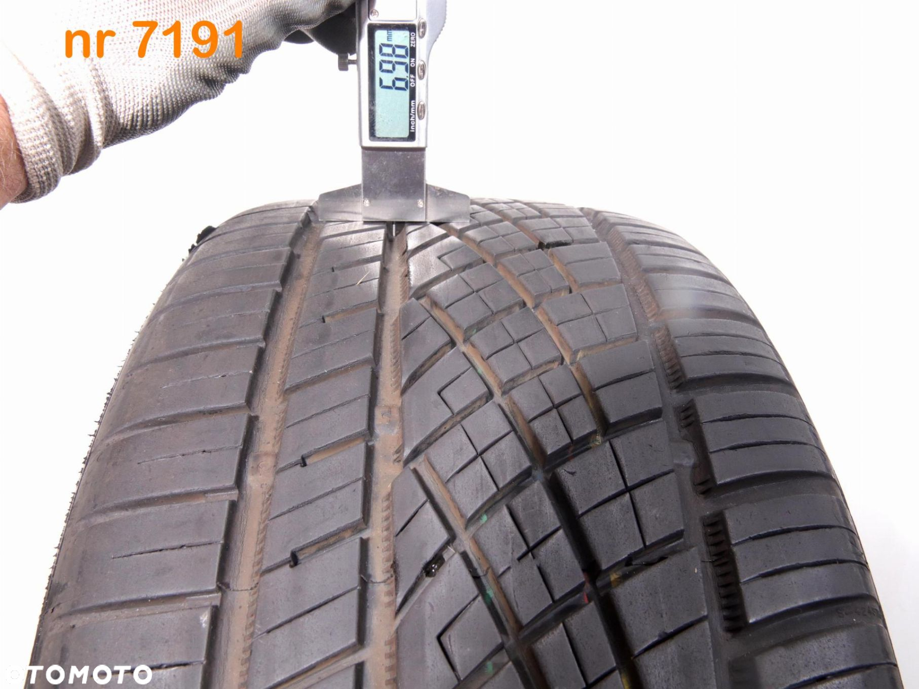 Continental ExtremeContact DWS06 Plus 245/45 R18 - 2