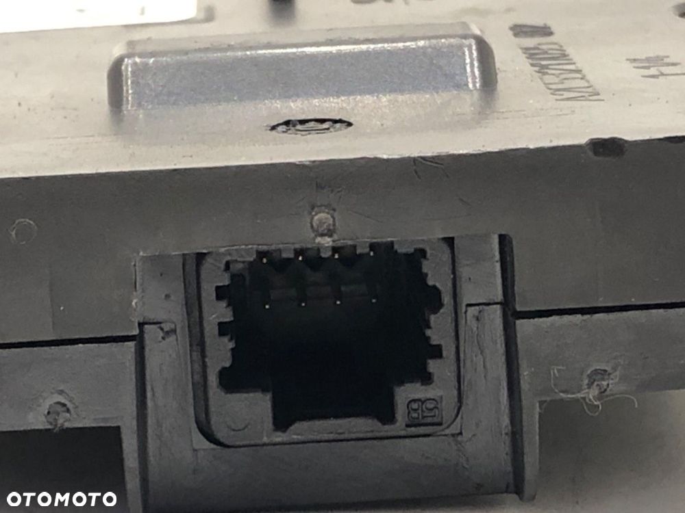 STACYJKA CZYTNIK KART  RENAULT MEGANE III liftback (BZ0/1_, B3_) 2008 - 2022 1.6 16V (BZ1B, BZ1H) 81 - 3