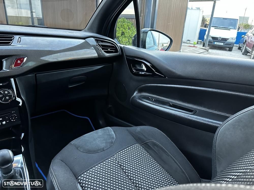 Citroën DS3 1.6 e-HDi Graphic Art - 26