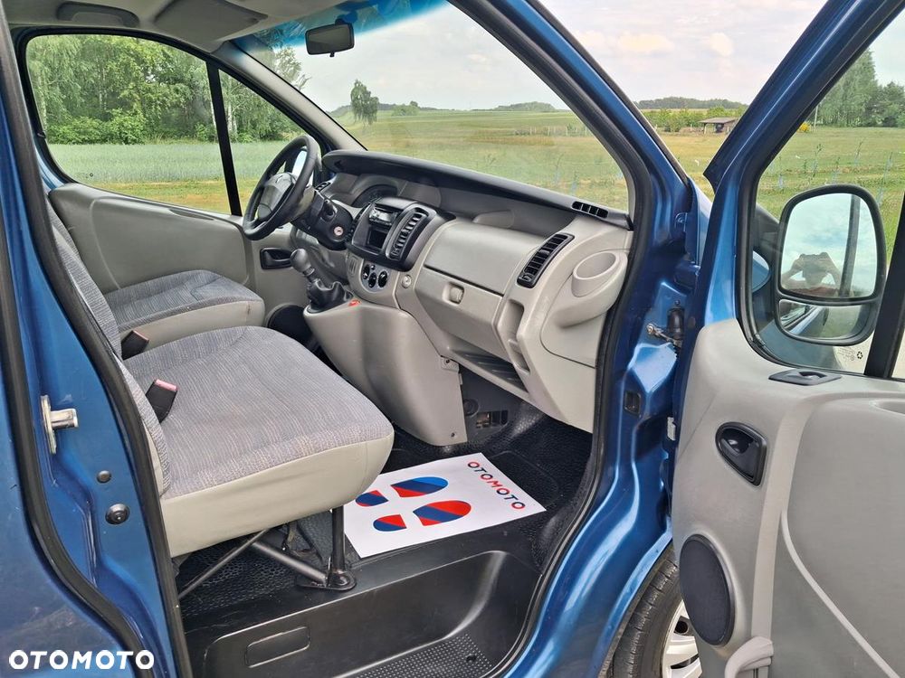 Renault Trafic - 18