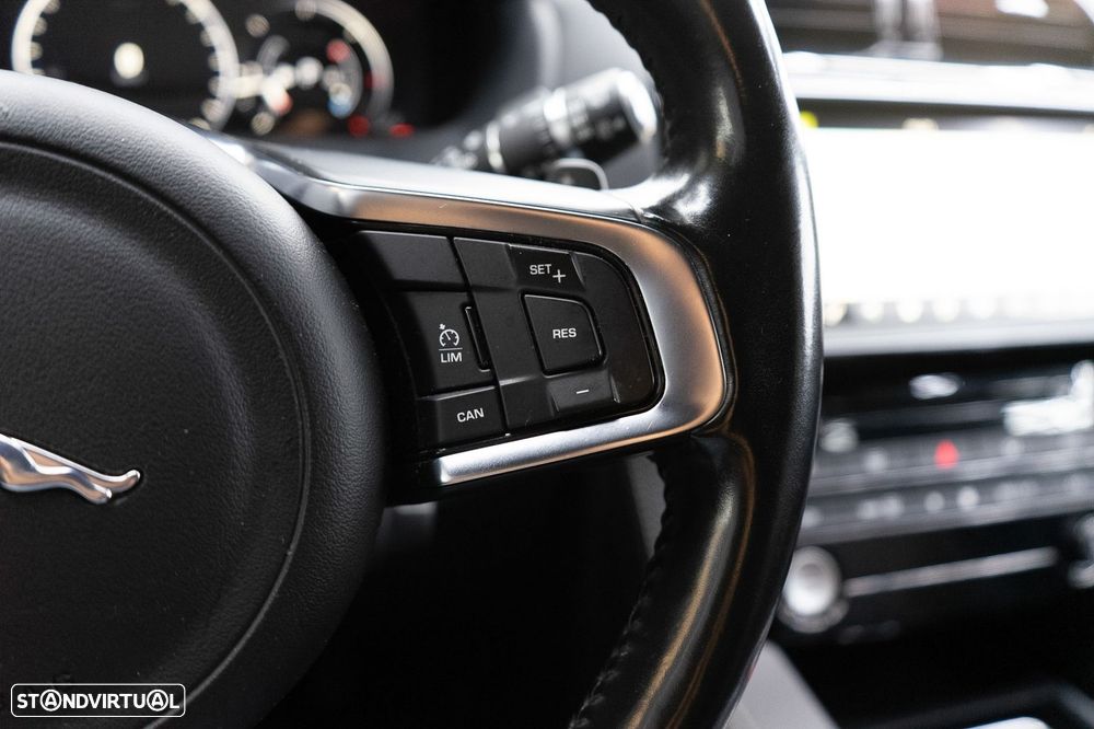 Jaguar F-Pace 20d Aut. R-Sport - 43