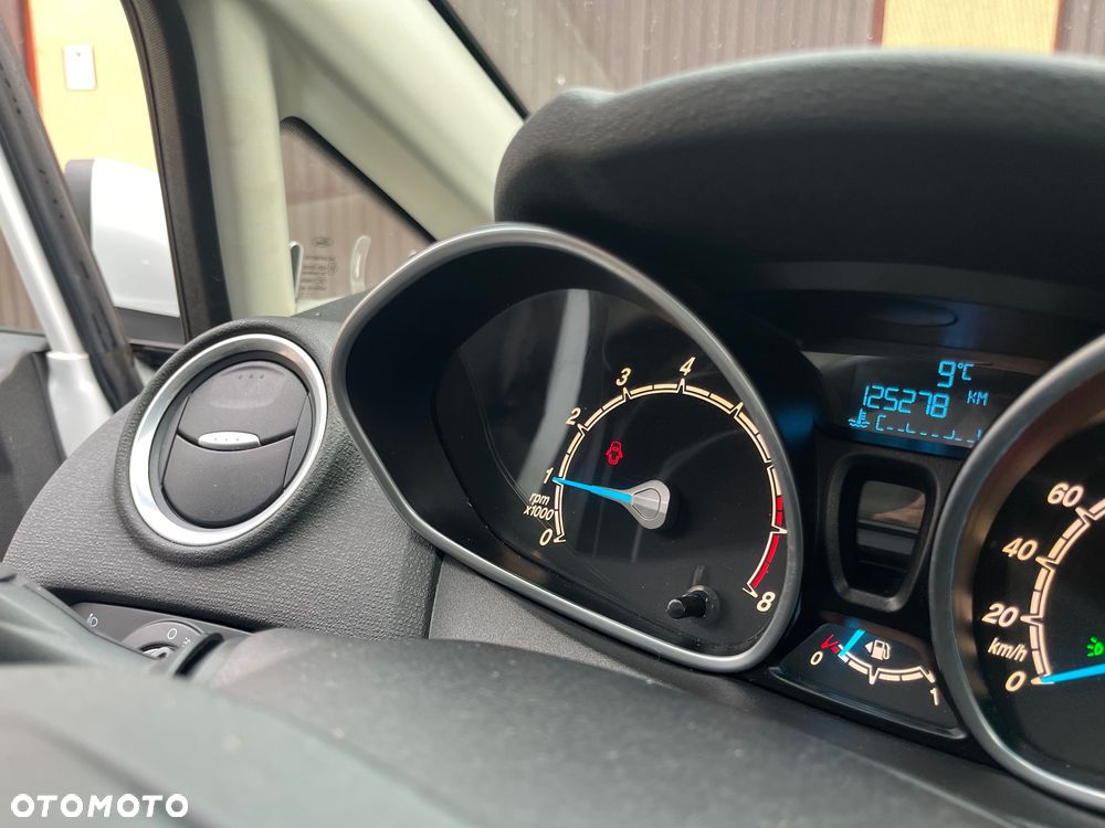 Ford Fiesta 1.0 EcoBoost S&S TITANIUM - 15